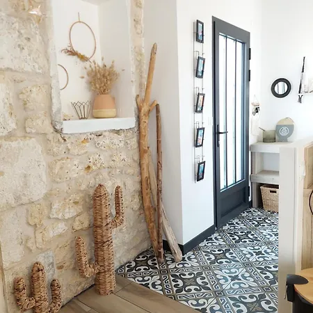Maison De Vacances A Domino Holiday home *