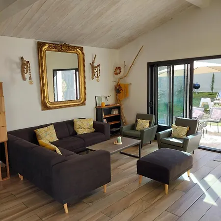 Holiday home Maison De Vacances A Domino